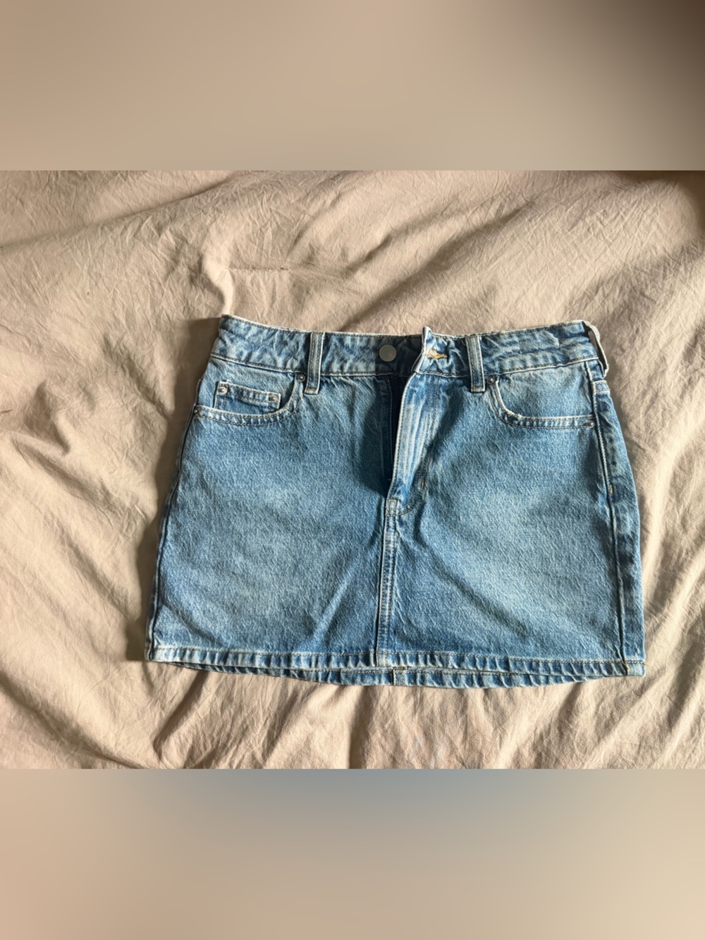 Pacsun Bella Mid-Rise Mini Skirt